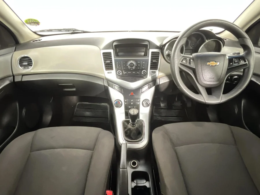 Used 2013 Chevrolet Cruze 1.6 L - WeBuyCars Mbombela