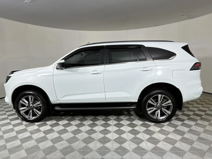 Used 2025 Isuzu mu-X 3.0TD Onyx 4x4 - WeBuyCars JHB South