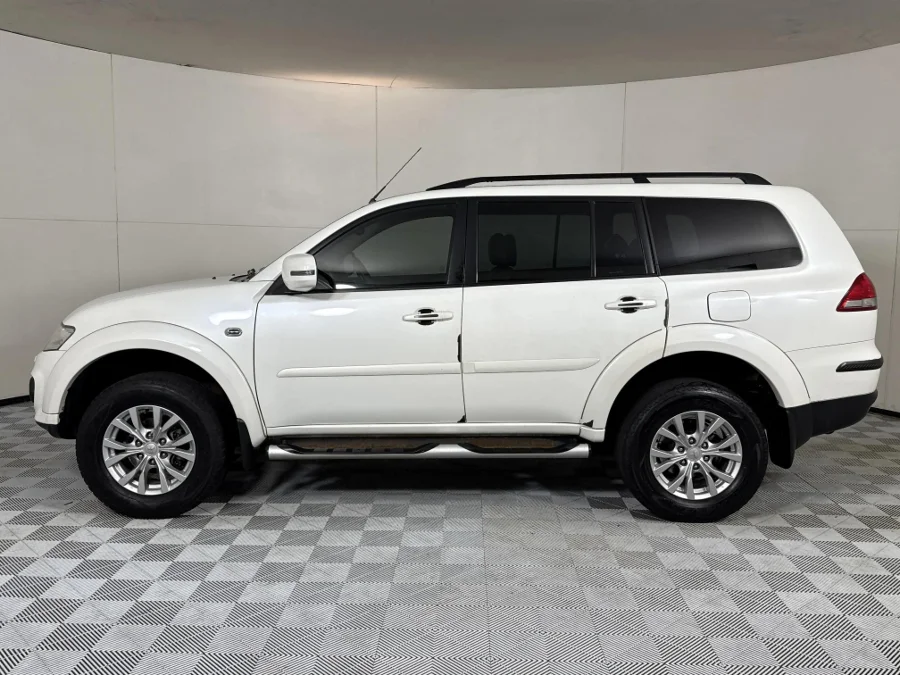 Used 2014 Mitsubishi Pajero Sport 2.5DI-D auto - WeBuyCars Midstream