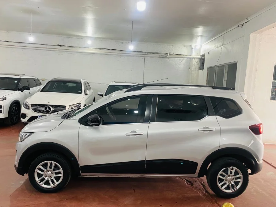 Used 2023 Renault Triber 1.0 Dynamique - Marshalltown Auto Ridez