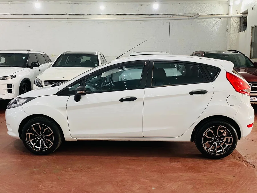 Used 2009 Ford Fiesta 5-door 1.4 Ambiente - Marshalltown Auto Ridez