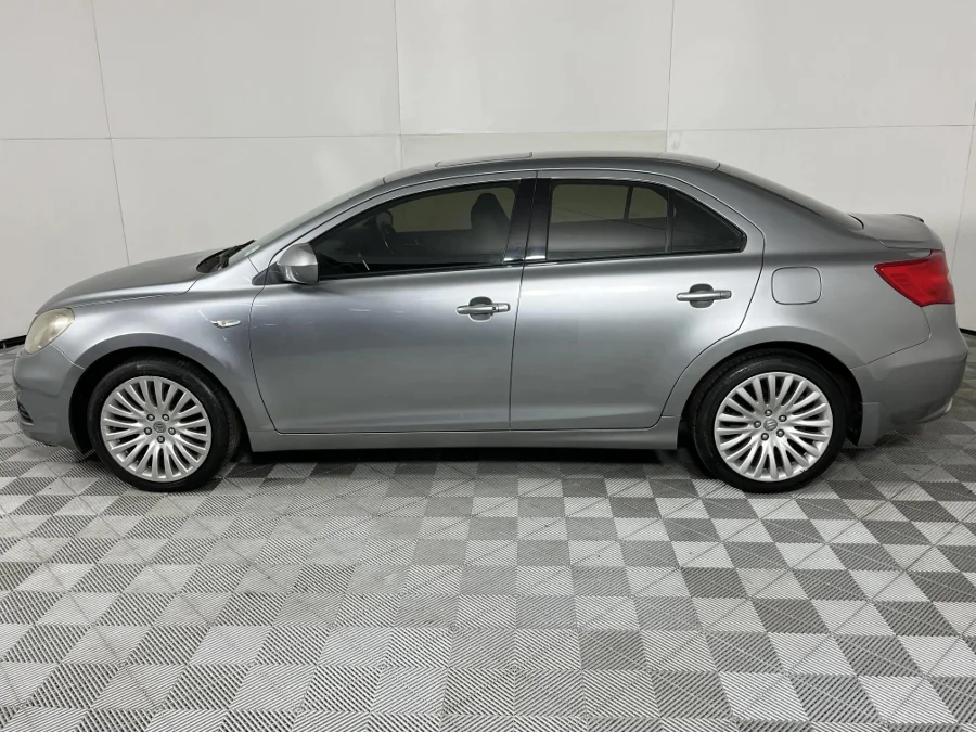 Used 2012 Suzuki Kizashi 2.4 SDLX auto - WeBuyCars Silverlakes Used 2012 Suzuki Kizashi 2.4 SDLX auto - WeBuyCars Silverlakes
