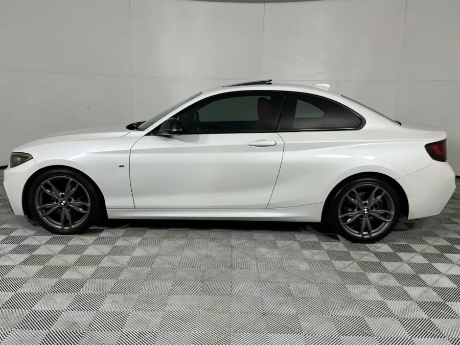 Used 2015 BMW 2 Series 220i coupe M Sport - WeBuyCars The Dome Used 2015 BMW 2 Series 220i coupe M Sport - WeBuyCars The Dome