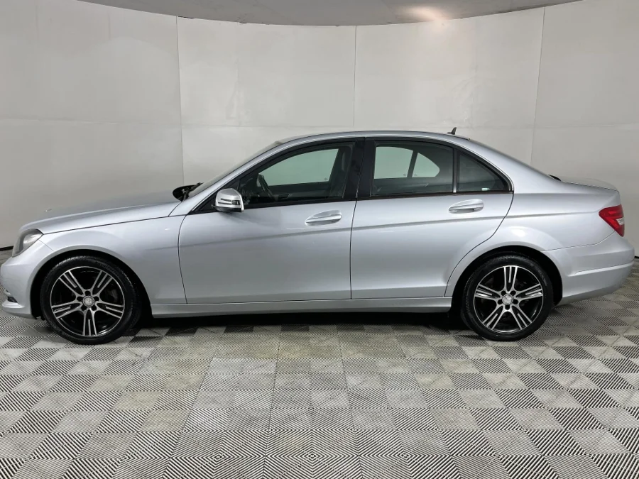 Used 2013 Mercedes-Benz C-Class C200 auto - WeBuyCars The Dome