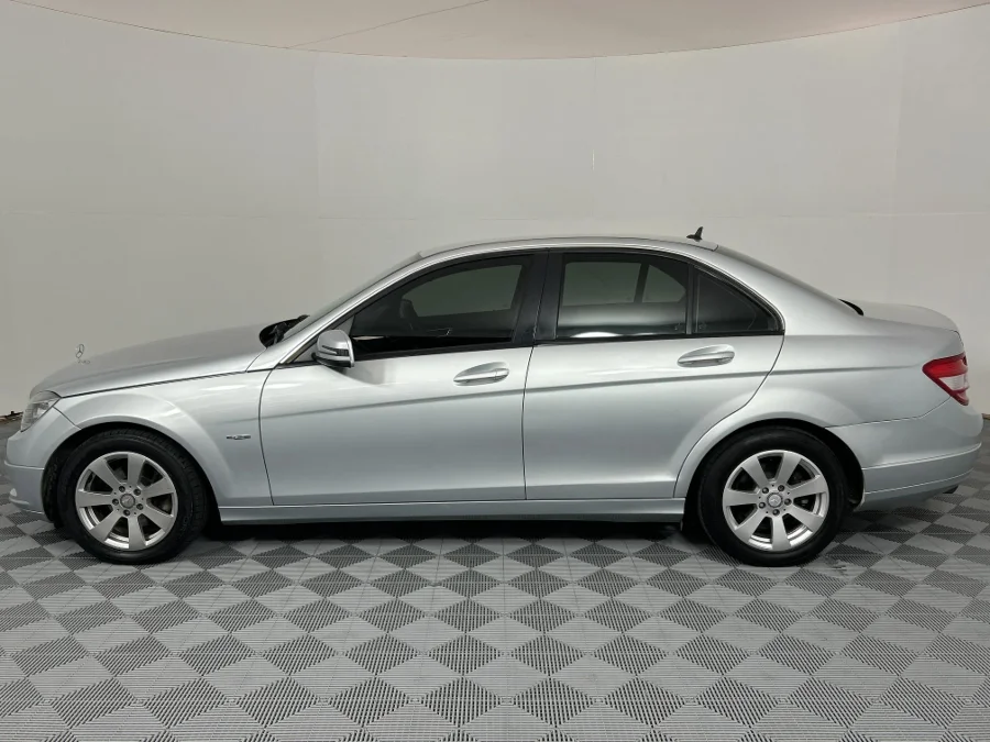 Used 2010 Mercedes-Benz C-Class C180 Kompressor Classic Touchshift - WeBuyCars Richmond Used 2010 Mercedes-Benz C-Class C180 Kompressor Classic Touchshift - WeBuyCars Richmond