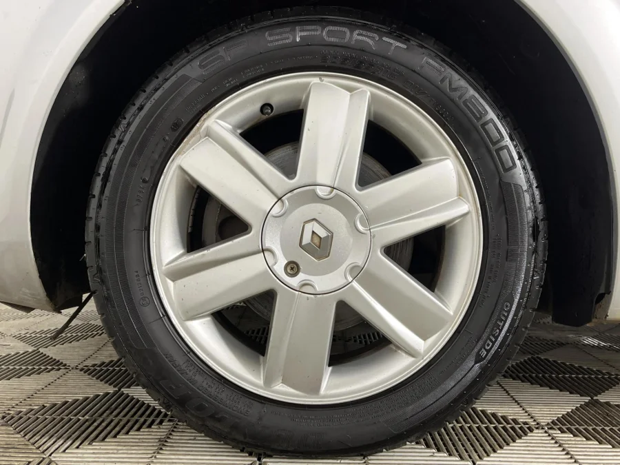 Used 2006 Renault Scenic Scénic 1.6 Expression - WeBuyCars Germiston