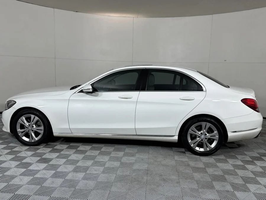 Used 2014 Mercedes-Benz C-Class C200 auto - WeBuyCars JHB South