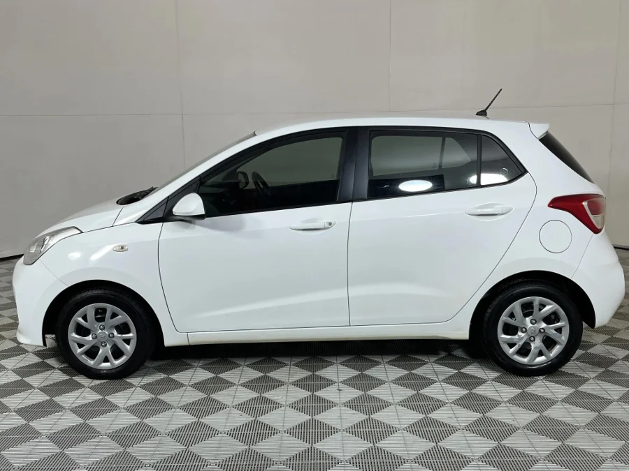 Used 2020 Hyundai Grand i10 1.0 Motion - WeBuyCars JHB South Used 2020 Hyundai Grand i10 1.0 Motion - WeBuyCars JHB South