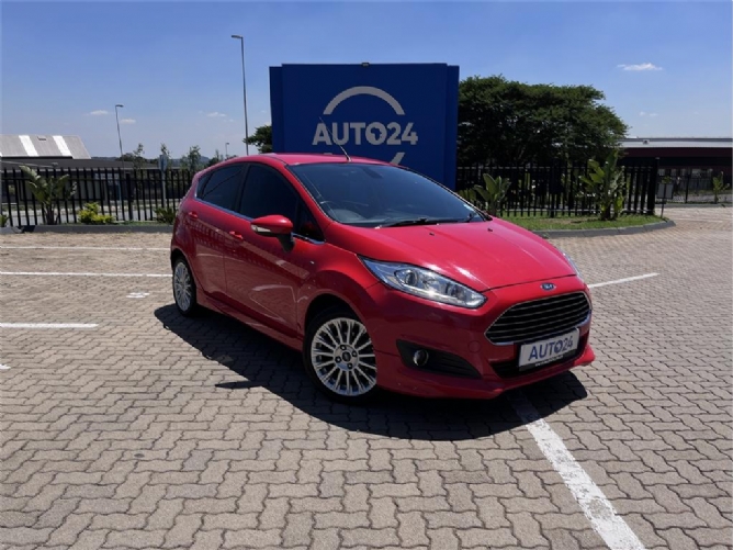 Used 2016 Ford Fiesta 5-door 1.0T Titanium