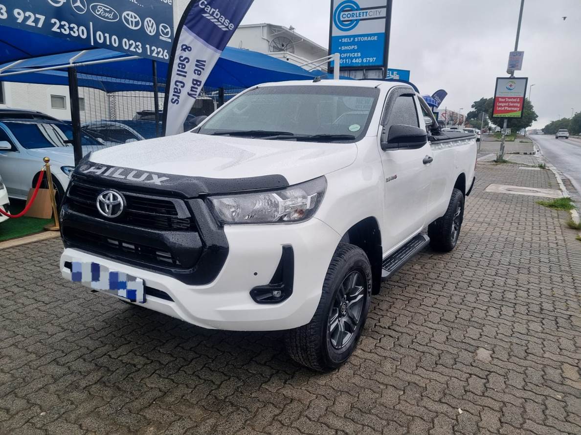 Used 2024 Toyota Hilux 2.4GD-6 single cab 4x4 Raider manual