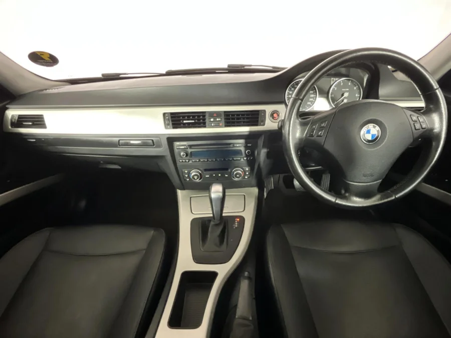 Used 2011 BMW 3 Series 320i auto - WeBuyCars Durban Used 2011 BMW 3 Series 320i auto - WeBuyCars Durban