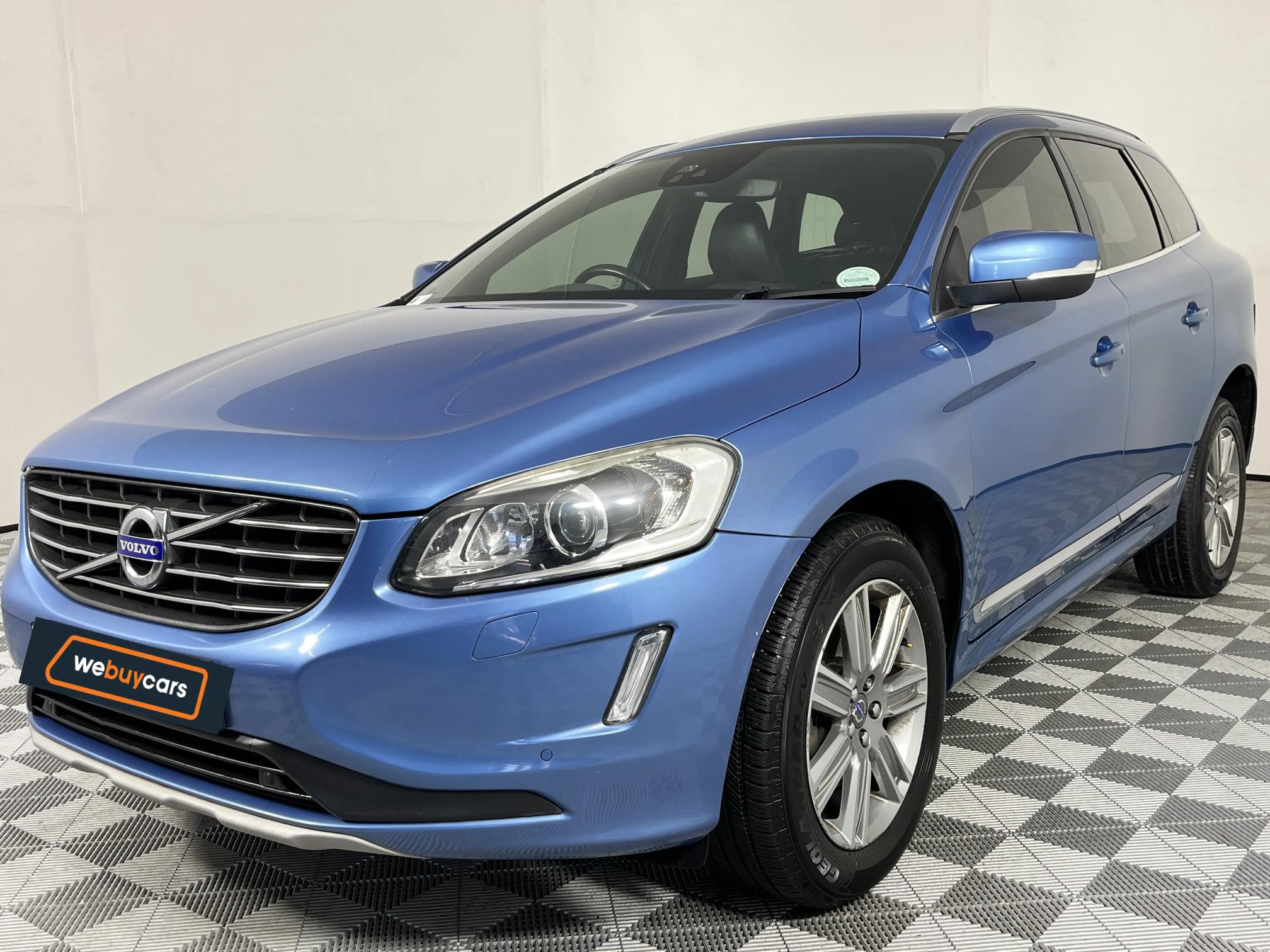 Used 2017 Volvo XC60 T6 AWD Momentum
