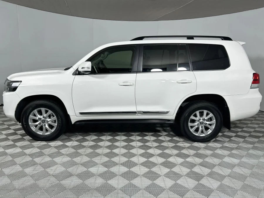 Used 2020 Toyota Land Cruiser 200 4.5D-4D V8 VX-R - WeBuyCars Richmond