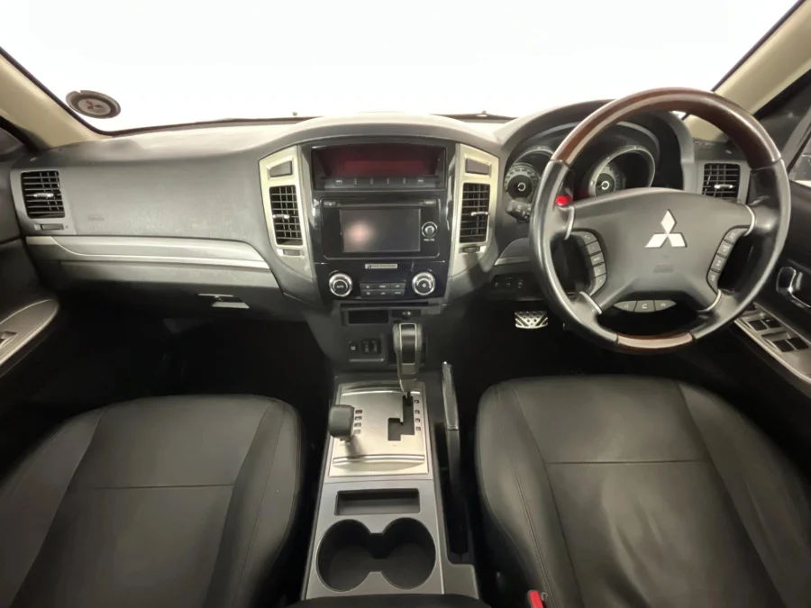 Used 2018 Mitsubishi Pajero 5-door 3.2DI-D GLS Exceed Pajero Legend Limited Edition 100 - WeBuyCars JHB South Used 2018 Mitsubishi Pajero 5-door 3.2DI-D GLS Exceed Pajero Legend Limited Edition 100 - WeBuyCars JHB South