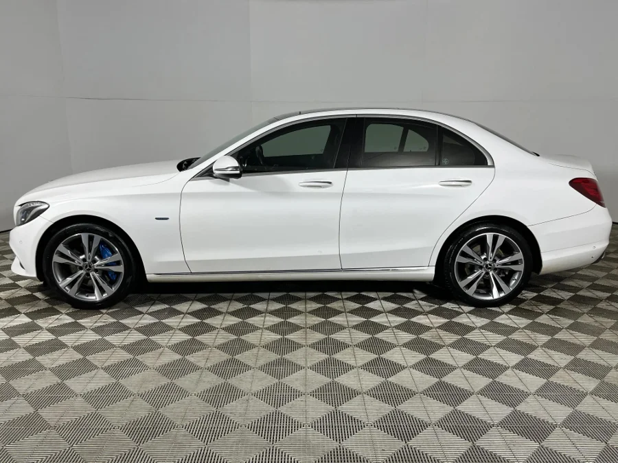 Used 2017 Mercedes-Benz C-Class C350e Avantgarde - WeBuyCars Germiston