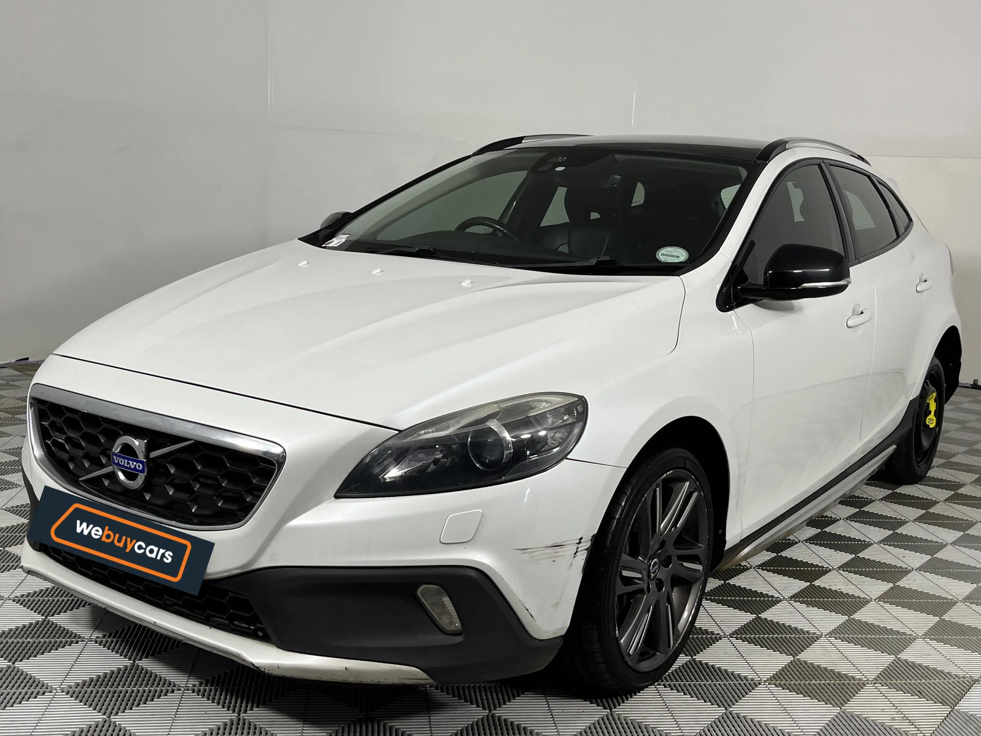 Used 2015 Volvo V40 Cross Country D3 Elite
