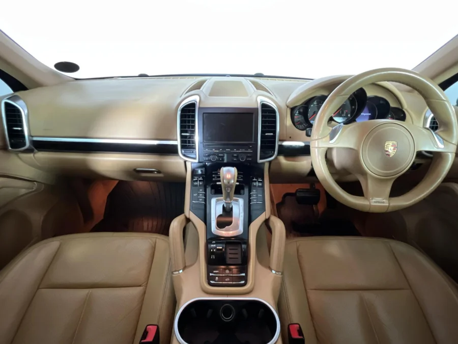 Used 2013 Porsche Cayenne diesel - WeBuyCars Epping