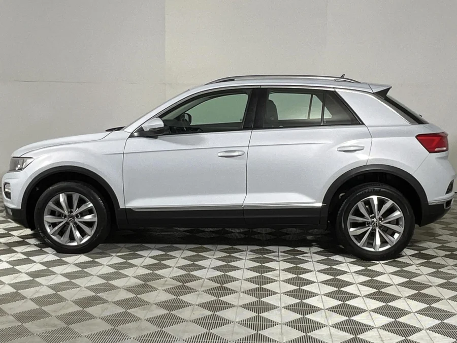 Used 2021 Volkswagen T-Roc 1.4TSI 110kW Design - WeBuyCars Silverlakes Used 2021 Volkswagen T-Roc 1.4TSI 110kW Design - WeBuyCars Silverlakes
