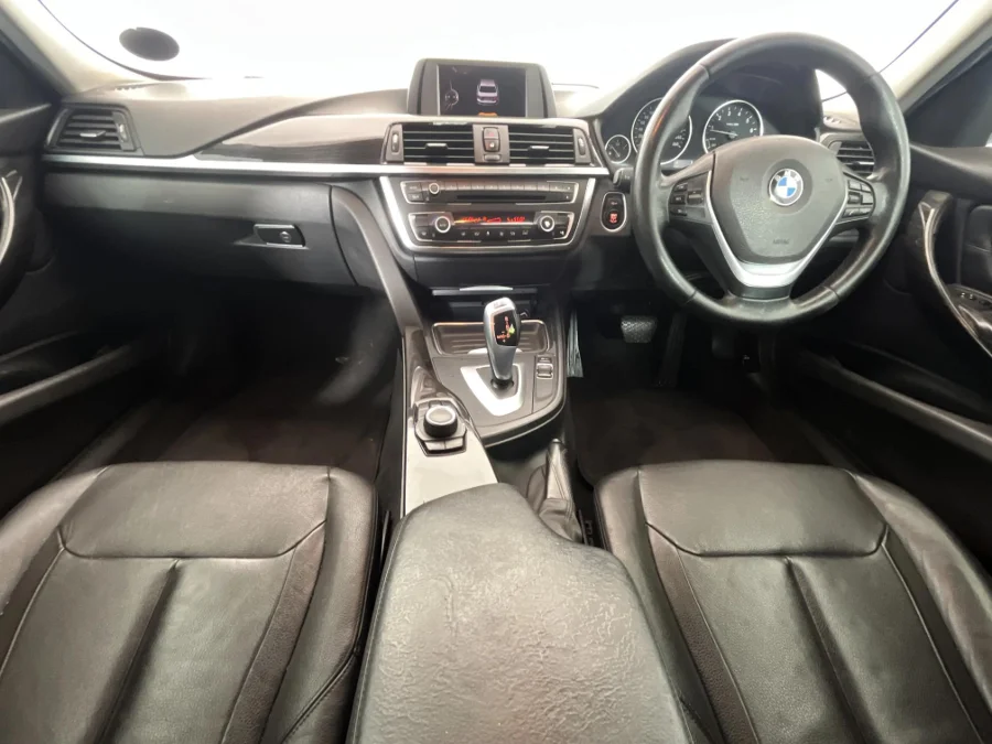 Used 2015 BMW 3 Series 320i Luxury sports-auto - WeBuyCars Lansdowne Used 2015 BMW 3 Series 320i Luxury sports-auto - WeBuyCars Lansdowne