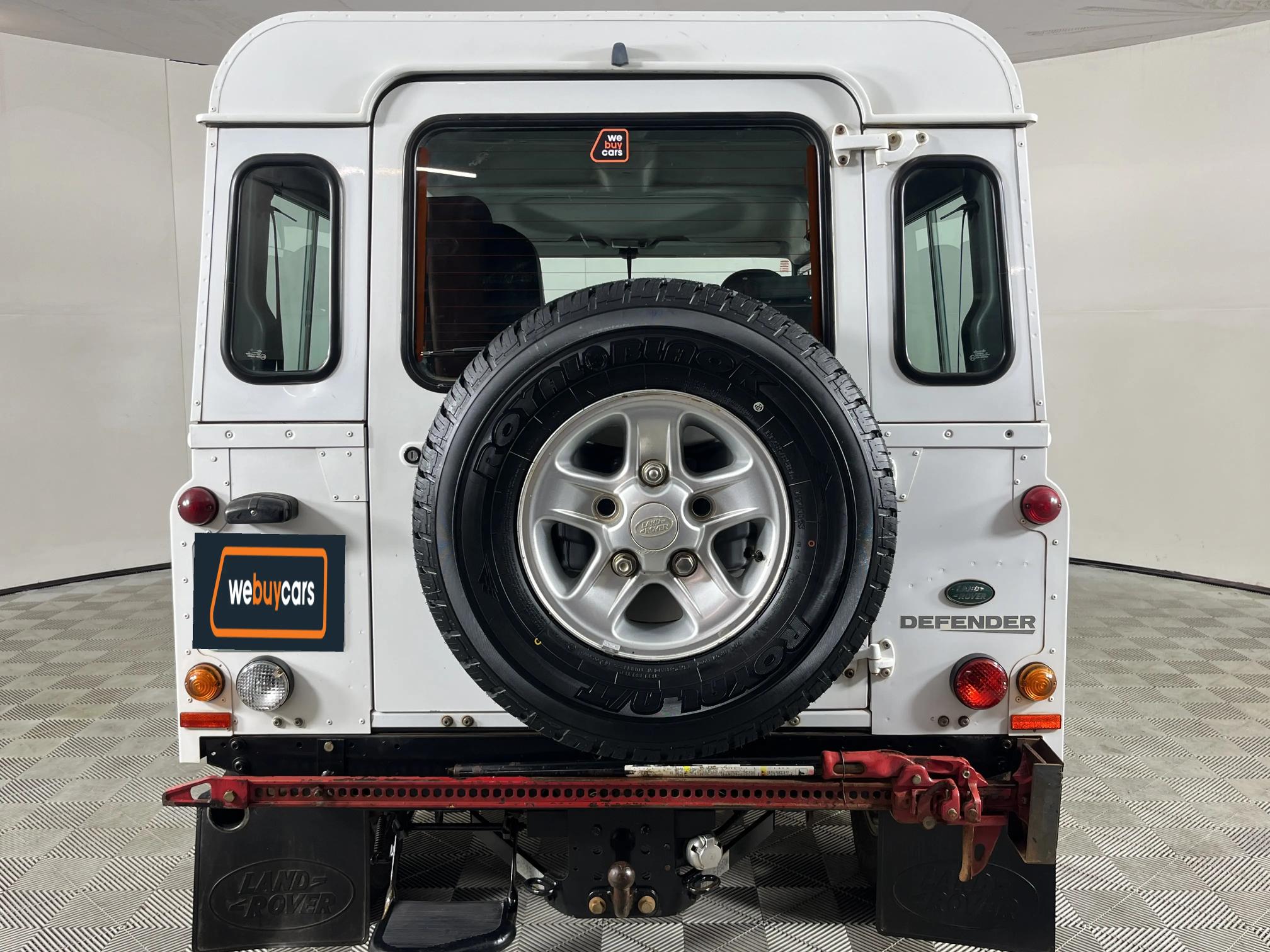 Used 2011 Land Rover Defender 110 TD multi-purpose | Junk Mail Marketplace