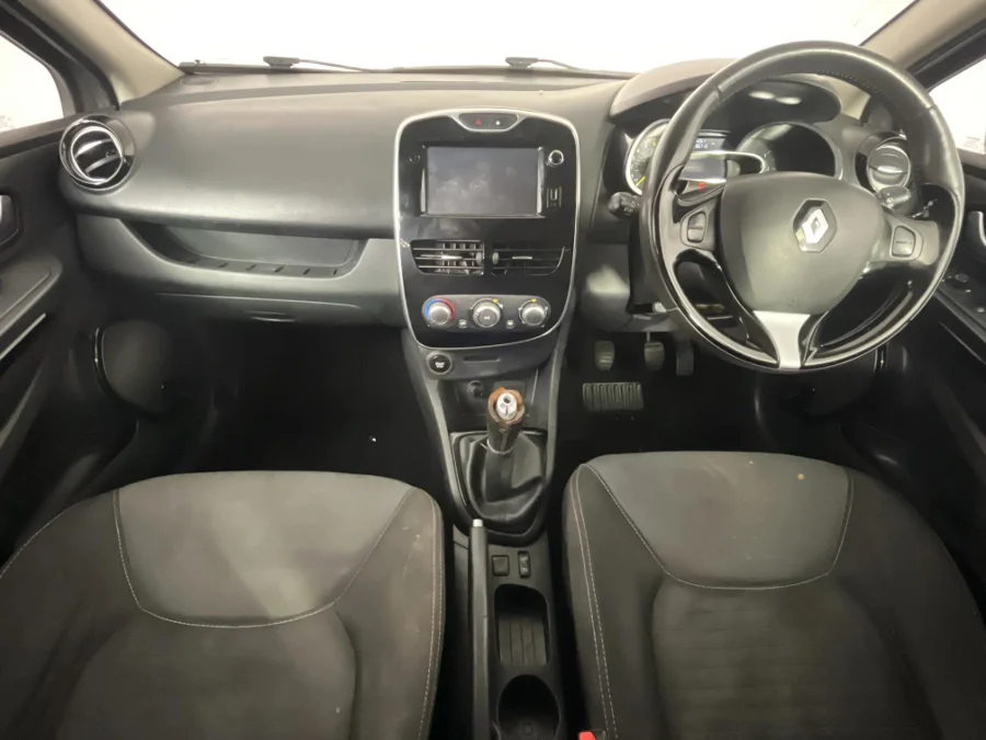 Used 2016 Renault Clio 66kW turbo Dynamique - WeBuyCars Lansdowne Used 2016 Renault Clio 66kW turbo Dynamique - WeBuyCars Lansdowne