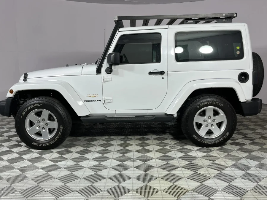 Used 2011 Jeep Wrangler Unlimited 3.8L Rubicon - WeBuyCars Lansdowne