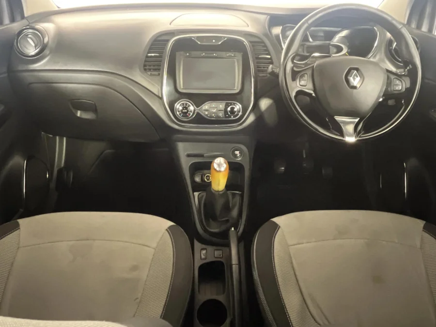 Used 2015 Renault Captur 66kW turbo Dynamique - WeBuyCars Lansdowne Used 2015 Renault Captur 66kW turbo Dynamique - WeBuyCars Lansdowne