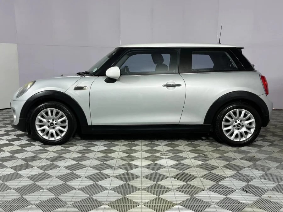 Used 2015 MINI Hatch Cooper Hatch 3-door Seven 7 - WeBuyCars Lansdowne