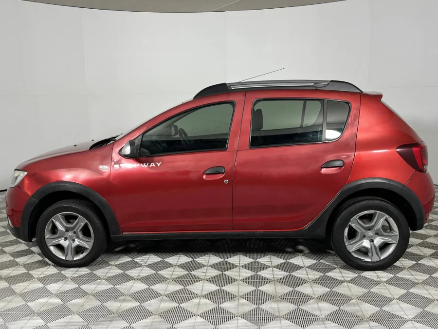 Used 2017 Renault Sandero 66kW turbo Stepway Dynamique - WeBuyCars Lansdowne