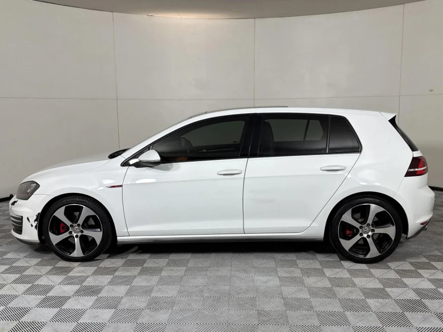Used 2014 Volkswagen Golf GTI auto - WeBuyCars Midstream Used 2014 Volkswagen Golf GTI auto - WeBuyCars Midstream