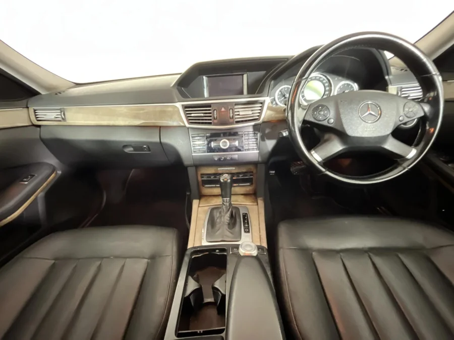Used 2011 Mercedes-Benz E-Class E200CGI Elegance - WeBuyCars The Dome Used 2011 Mercedes-Benz E-Class E200CGI Elegance - WeBuyCars The Dome
