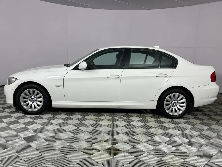 Used 2009 BMW 3 Series 320d auto - WeBuyCars Brackenfell Cape Town Used 2009 BMW 3 Series 320d auto - WeBuyCars Brackenfell Cape Town