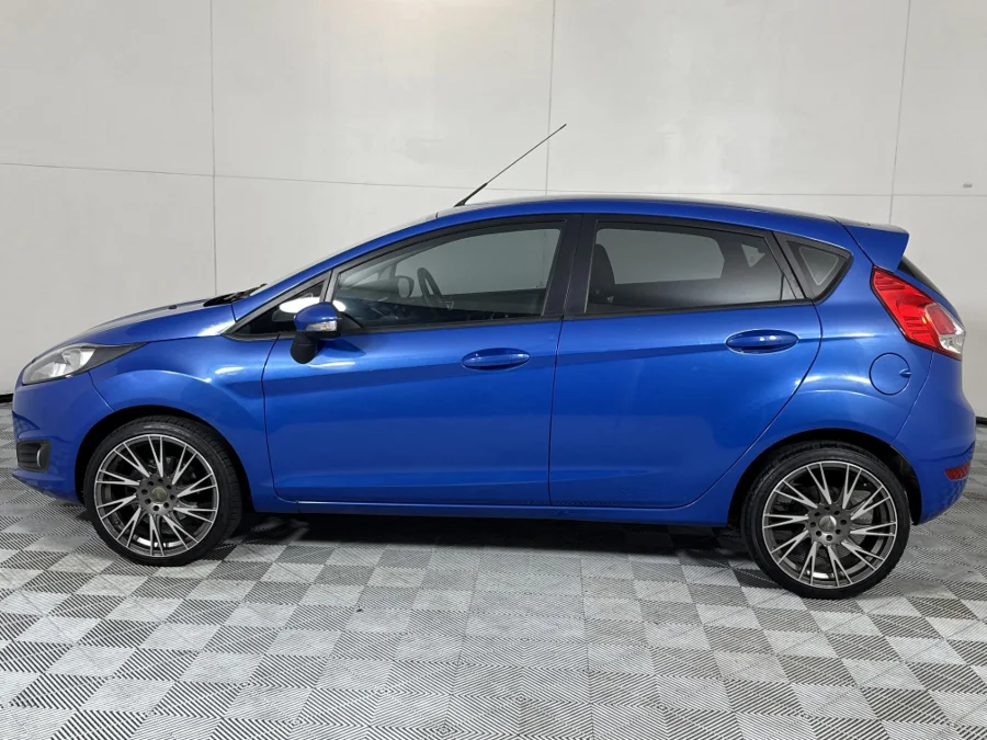 Used 2013 Ford Fiesta 5-door 1.0T Trend - WeBuyCars Midstream