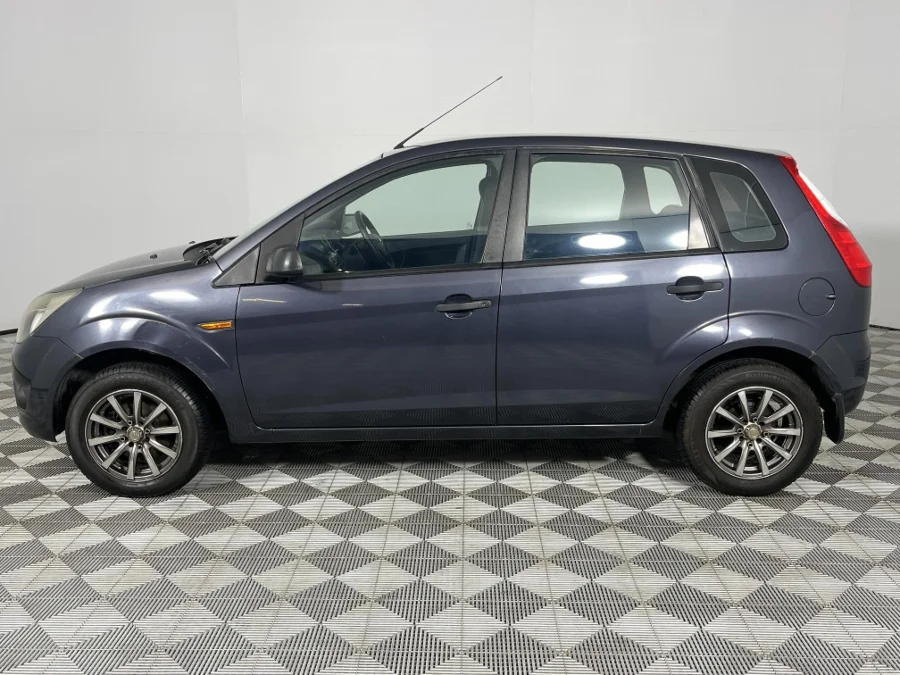 Used 2011 Ford Figo 1.4 Ambiente - WeBuyCars Richmond Used 2011 Ford Figo 1.4 Ambiente - WeBuyCars Richmond