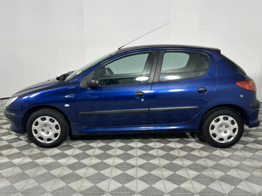 Used 2006 Peugeot 206 1.4 5-door PopArt - WeBuyCars Richmond Used 2006 Peugeot 206 1.4 5-door PopArt - WeBuyCars Richmond