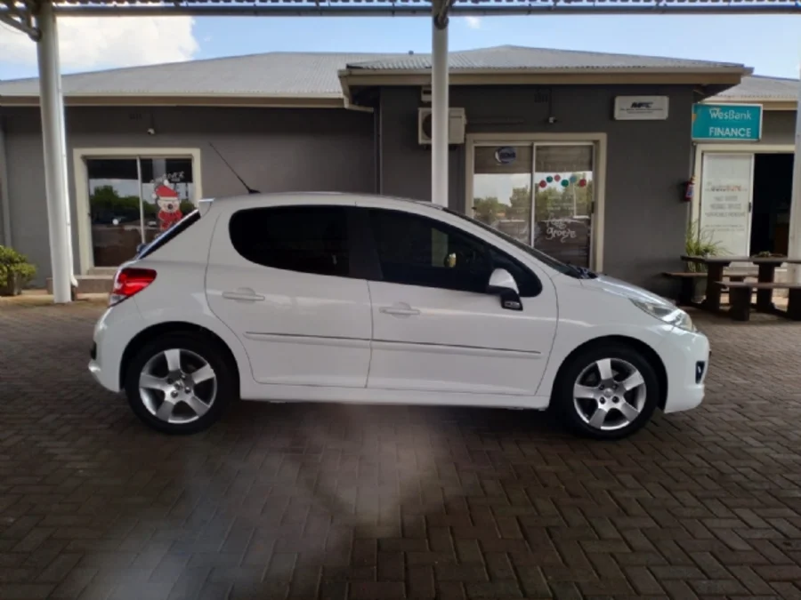 Used 2011 Peugeot 207 1.6HDi Dynamic - Auto World Klerksdorp Used 2011 Peugeot 207 1.6HDi Dynamic - Auto World Klerksdorp