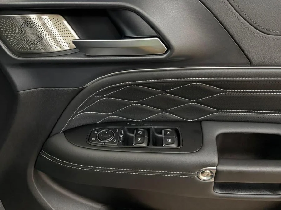 New 2025 GWM Tank 300 2.4T Ultra Luxury 4WD - AutoCity Group