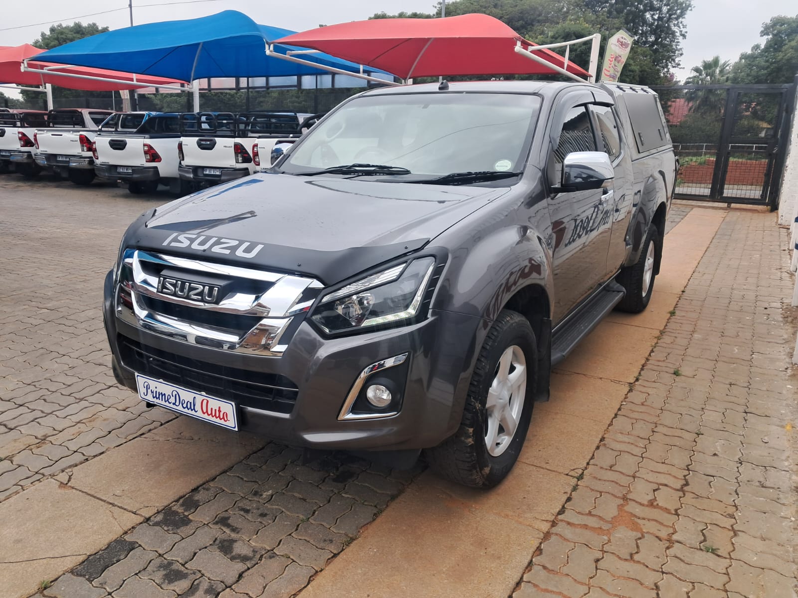 Used 2014 Isuzu KB 300D-Teq Extended cab LX