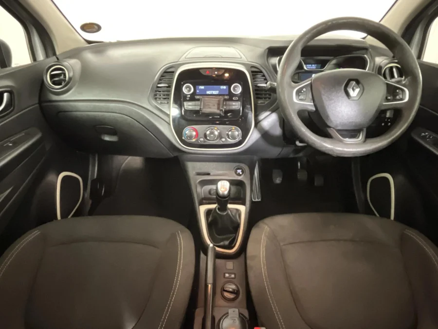 Used 2017 Renault Captur 66kW turbo Blaze - WeBuyCars Montana