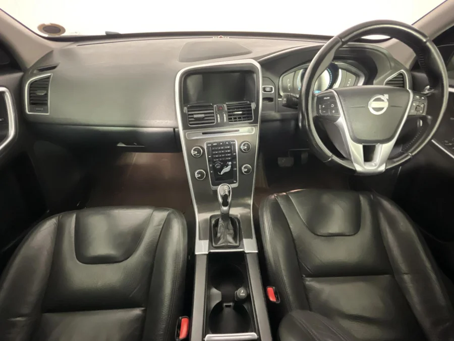 Used 2013 Volvo XC60 D4 Essential auto - WeBuyCars Brackenfell Cape Town