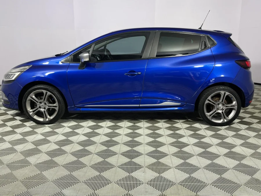 Used 2017 Renault Clio 88kW turbo GT-Line - WeBuyCars Durban Used 2017 Renault Clio 88kW turbo GT-Line - WeBuyCars Durban