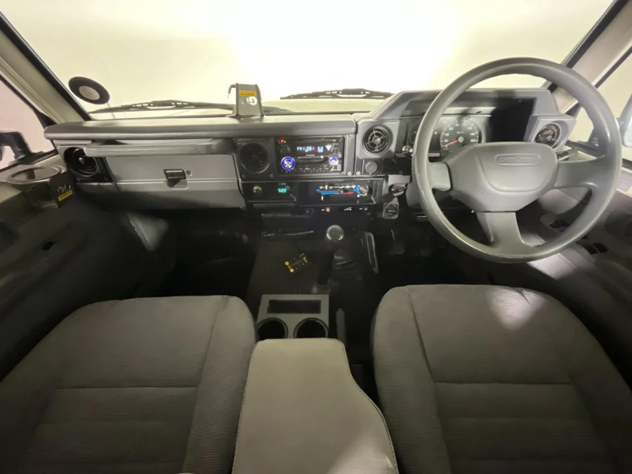 Used 2008 Toyota Land Cruiser 76 Land Cruiser 70 4.2D station wagon LX - WeBuyCars Germiston