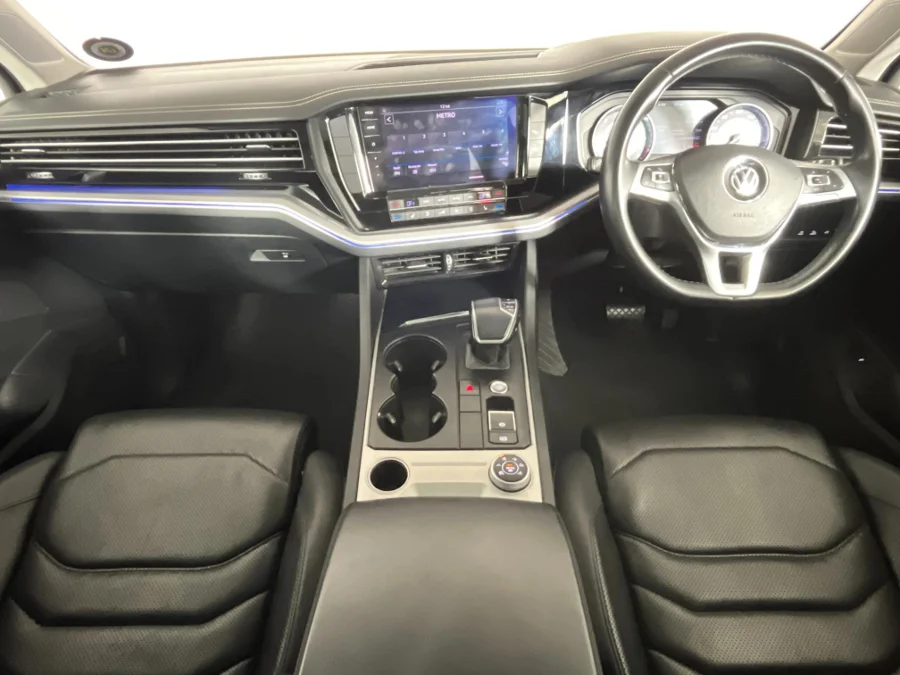 Used 2018 Volkswagen Touareg V6 TDI Executive R-Line - WeBuyCars JHB South