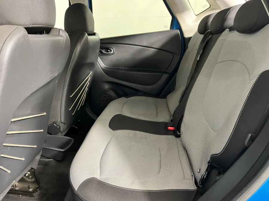 Used 2017 Renault Captur 88kW turbo Dynamique auto - WeBuyCars JHB South Used 2017 Renault Captur 88kW turbo Dynamique auto - WeBuyCars JHB South