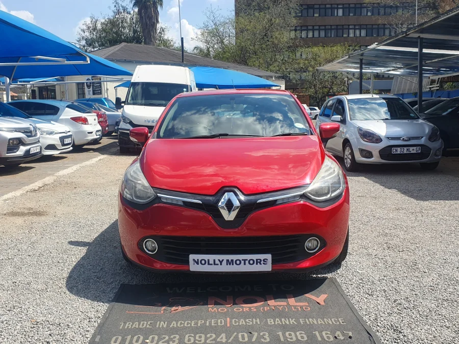 Used 2014 Renault Clio 1.6 Dynamique 5-door - Nolly Motors