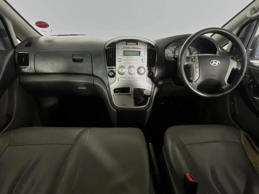 Used 2015 Hyundai H-1 2.4 bus Executive - WeBuyCars Silverlakes