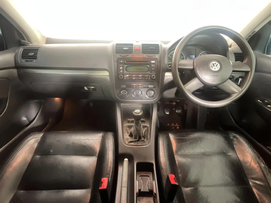 Used 2005 Volkswagen Golf 2.0 Comfortline - WeBuyCars Mbombela