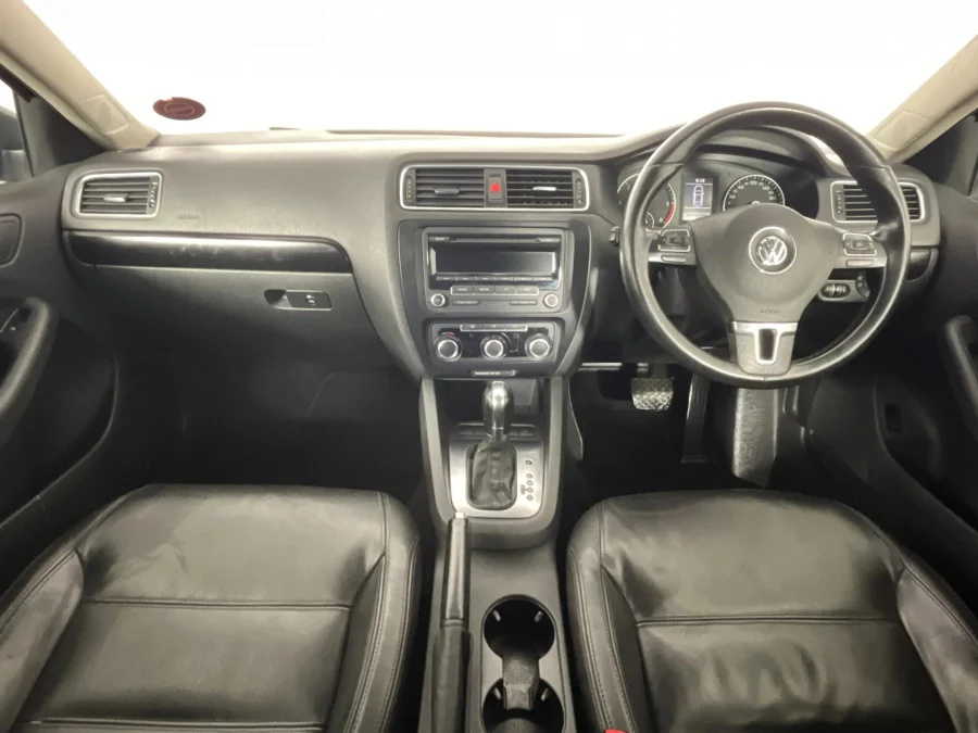 Used 2011 Volkswagen Jetta 1.6TDI Comfortline auto - WeBuyCars The Dome