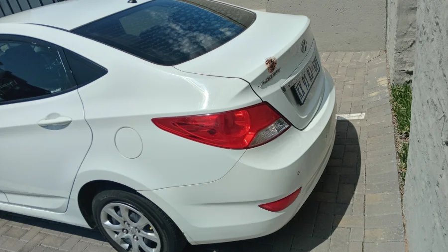 New 2014 Hyundai Accent sedan 1.6 Fluid - Private Seller New 2014 Hyundai Accent sedan 1.6 Fluid - Private Seller