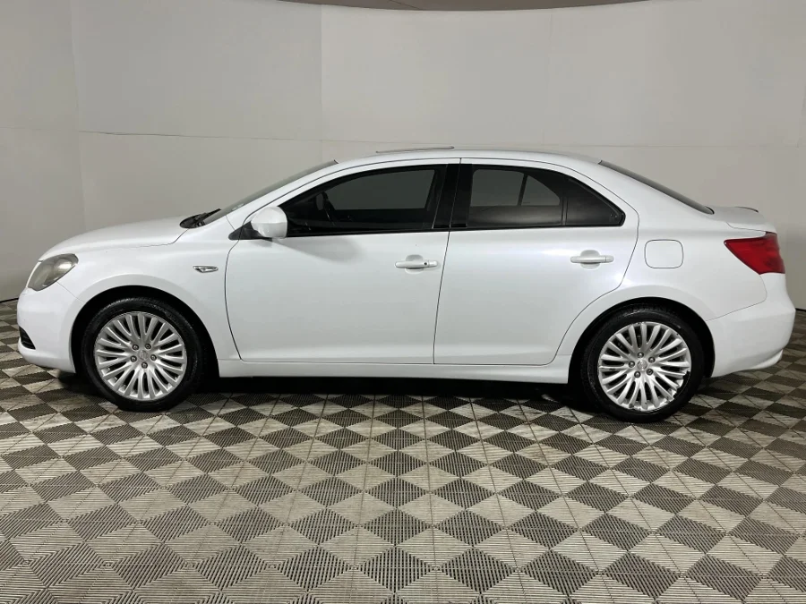 Used 2011 Suzuki Kizashi 2.4 SDLX - WeBuyCars Germiston Used 2011 Suzuki Kizashi 2.4 SDLX - WeBuyCars Germiston